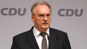 Haseloff will Intel-Werk direkt mit Ökostrom beliefern lassen