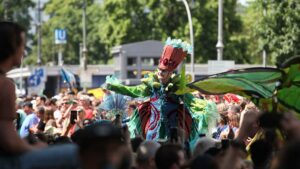 Berlin meldet Touristenansturm – Tausende bei Karneval der Kulturen