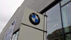 BMW steigt in das autonome Fahren ein