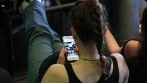 Mehrheit bevorzugt weibliche Stimme bei Sprachassistenten