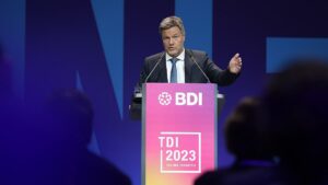 Habeck verspricht Entbürokratisierung