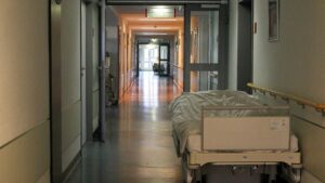 Studie: Höhere Beiträge könnten Krankenkassendefizit decken