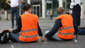 Thierse nennt Aktionen der Letzten Generation "kontraproduktiv"