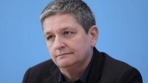 Plattner warnt vor nie dagewesener Cyber-Bedrohungslage