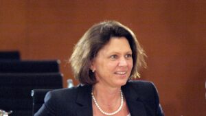 Aigner warnt vor neuer Abtreibungsdebatte