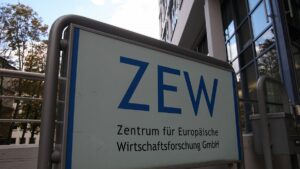 ZEW-Konjunkturerwartungen steigen leicht – Lage bleibt schlecht