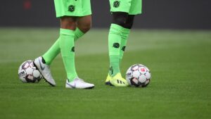2. Bundesliga: Hannover 96 und Karlsruher SC unentschieden