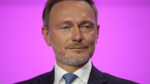 Lindner hält baldige Lieferung von Marschflugkörpern für möglich