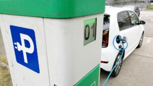 Bosch glaubt an Erfolg deutscher Autobauer bei E-Mobilität