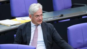 CDU-Politiker Middelberg warnt vor Folgen von Leitzinserhöhung