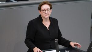 Geywitz kündigt Baugeld-Erhöhung für Familien an