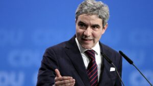 Verfassungsgerichtspräsident warnt vor "wachsender Systemrivalität"