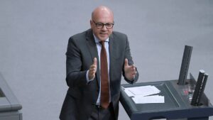 Throm drängt auf härteren Umgang mit islamistischen Gefährdern