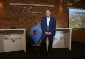 Smart-Village-Projekt SMARTinfeld gewinnt Innovationswettbewerb „Digitale Orte im Land der Ideen“