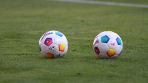 2. Bundesliga: Düsseldorf gewinnt gegen Schalke