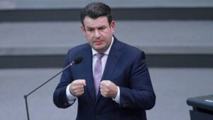 Heil kritisiert öffentliche Debatte über Einsparmöglichkeiten