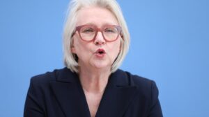 Wirtschaftsweise Schnitzer drängt auf Reform der Schuldenbremse