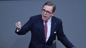 Trittin und Amthor sprechen sich gegen LNG-Terminal auf Rügen aus