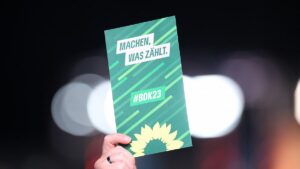 Grüne stärken bei Migrationspolitik Parteispitze den Rücken