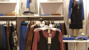 Studie: Textilien aus Zwangsarbeit gelangen weiter in die EU