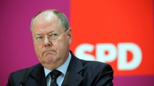 Steinbrück geht auf Distanz zur Schuldenbremse