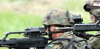 Laschet hält deutsche Soldaten in der Ukraine für möglich