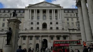 Bank of England lässt Leitzins erneut unverändert
