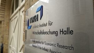 IWH: Zahl der Firmenpleiten im November leicht rückläufig