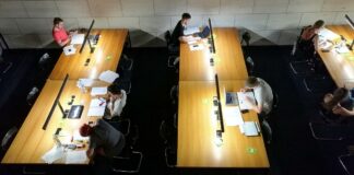 Frauenanteil bei Professuren an Hochschulen steigt weiter