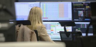 Dax gibt trotz Post-Begeisterung kräftig nach