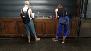 Umsatz im Dienstleistungsbereich im Juli niedriger