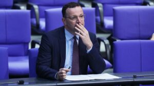 Stamp kritisiert Spahns Abschiebe-Pläne als "kindlich naiv"