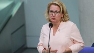 Schulze fordert China zu Finanzzusagen für Klimaschädenfonds auf