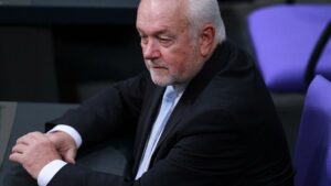 Kubicki hält sich Taurus-Zustimmung offen