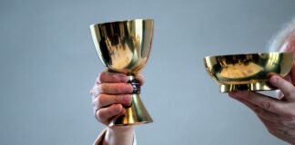 Van Aken sieht sich mit katholischer Kirche versöhnt