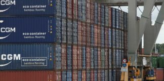 Importpreise im Dezember deutlich niedriger