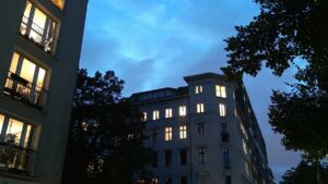 Studie: WG-Zimmer im Schnitt 119 Euro teurer als Bafög-Wohnpauschale