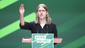 Grüne Jugend geht Ampel-Regierung hart an