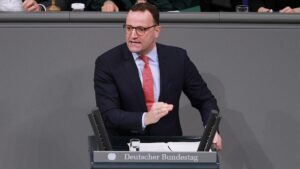 Spahn hält Festhalten an Subventionskürzungen für "völlig falsch"