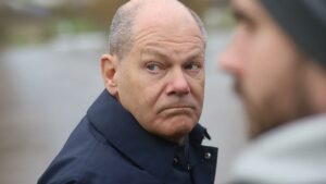 Scholz räumt Fehler ein – aber denkt nicht ans Aufhören