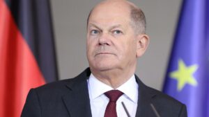 Antrittsbesuch: Scholz und Fico diskutieren über Ukraine-Hilfen