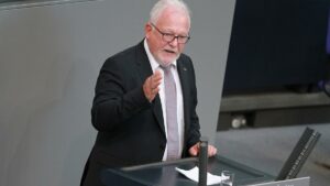 Hellmich lehnt Atombewaffnung der EU ab