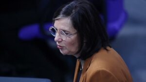 Göring-Eckardt mahnt Grüne zum Umdenken