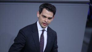 CDU-Verkehrsexperte Ploß warnt vor höheren Parkgebühren