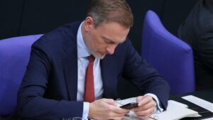 Lindner will an nuklearer Abschreckung festhalten