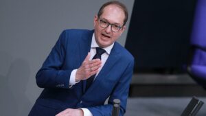 Dobrindt nennt Ampel "Standortnachteil für unser Land"