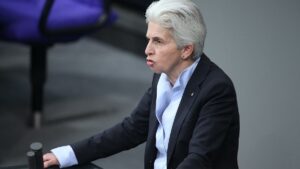 Strack-Zimmermann kritisiert Scholz für Absage an Taurus-Lieferung