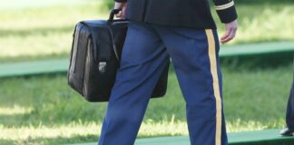 CDU-Politiker bringt europäischen Atomschirm ins Spiel