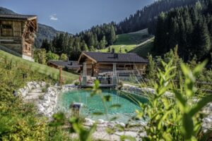 Bergdorf Prechtlgut: Frühlingsgefühle im Luxus-Chalet