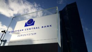 EZB behält Leitzins von 4,5 Prozent bei